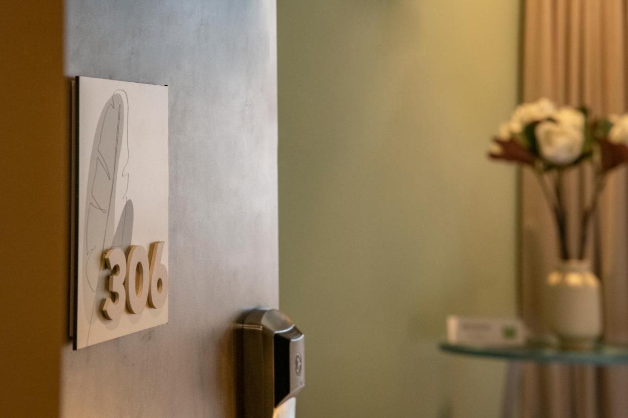 Ibis Styles Beaulieu Sur Mer Esterno foto