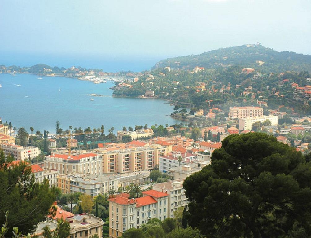 Ibis Styles Beaulieu Sur Mer Esterno foto
