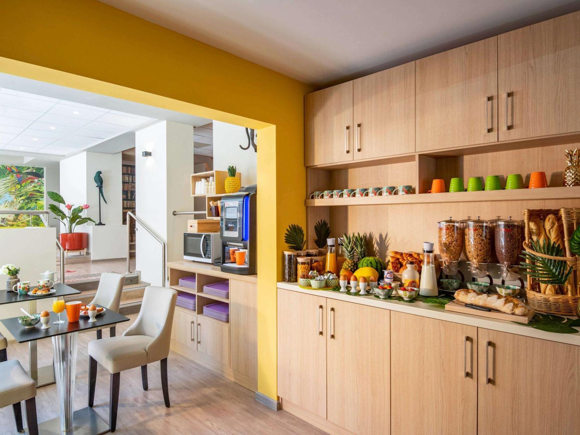 Ibis Styles Beaulieu Sur Mer Esterno foto
