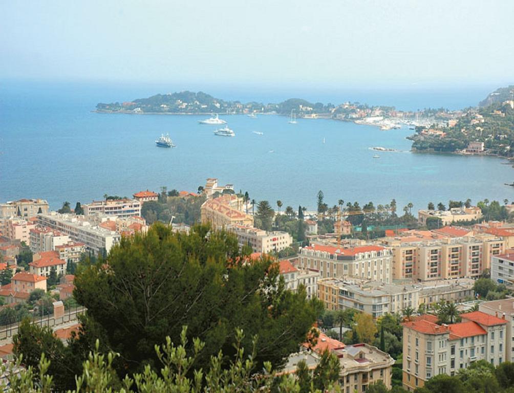 Ibis Styles Beaulieu Sur Mer Esterno foto